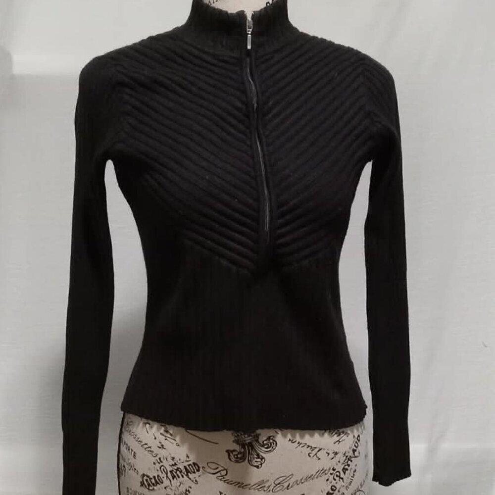 Vintage Sleeve ribbed knit top, zipper & high neck Such a soft Forever 21 Black